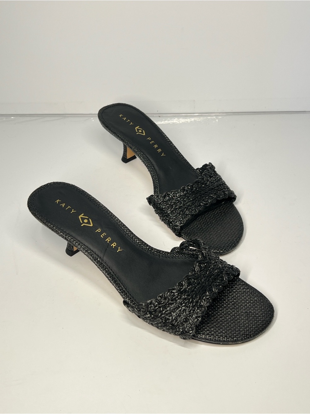 KATY PERRY 9 Black Sandals - Picture 2 of 10